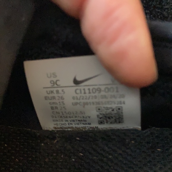 Boys Nike air runners - Picture 5 of 5